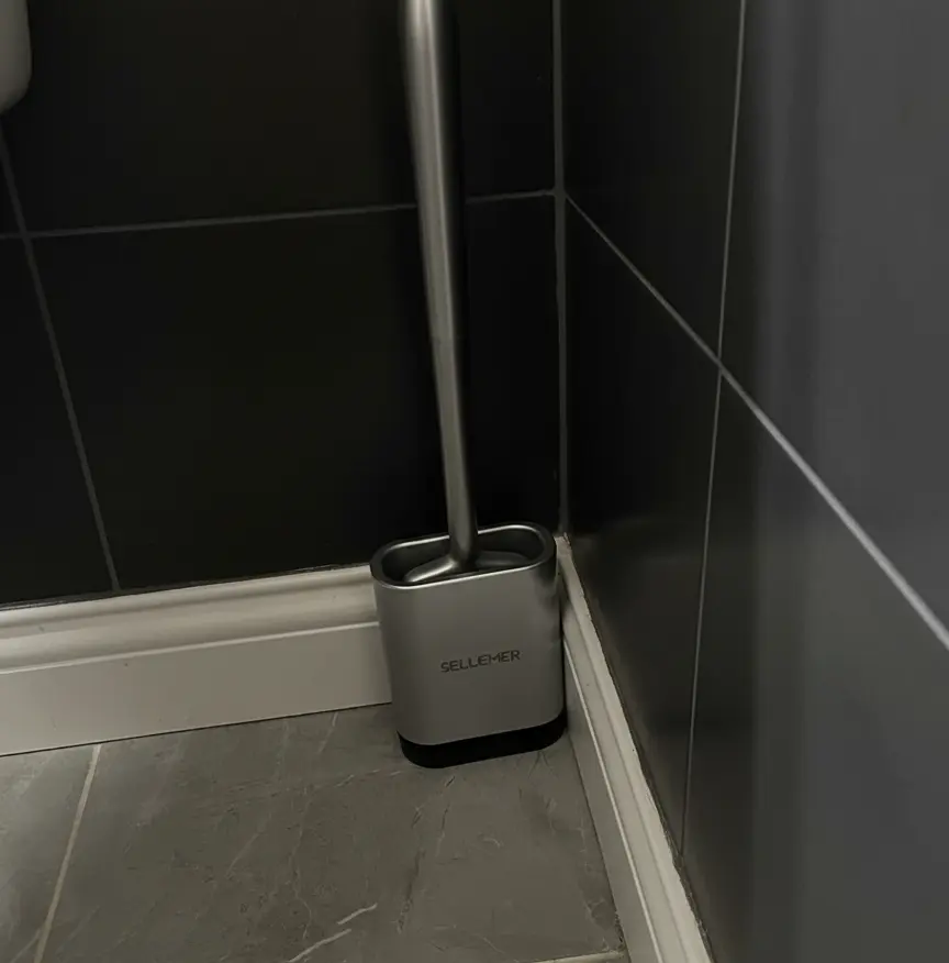 toilet-brush-with-silicone-bristles-close-up-view