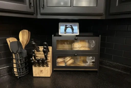 JANSNIMEN Bread Box Countertop Farmhouse